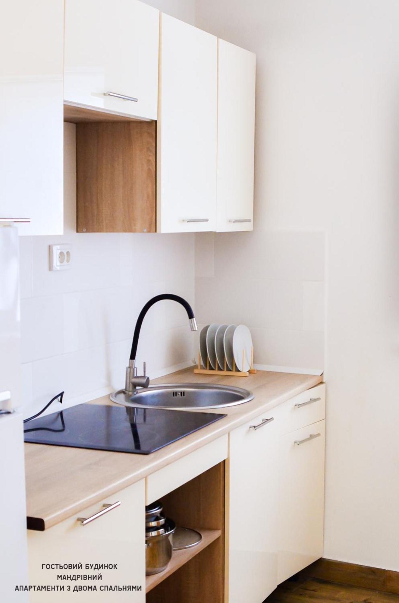 Guest House Mandrivnyi Rooms&Apartments Yasinya Luaran gambar