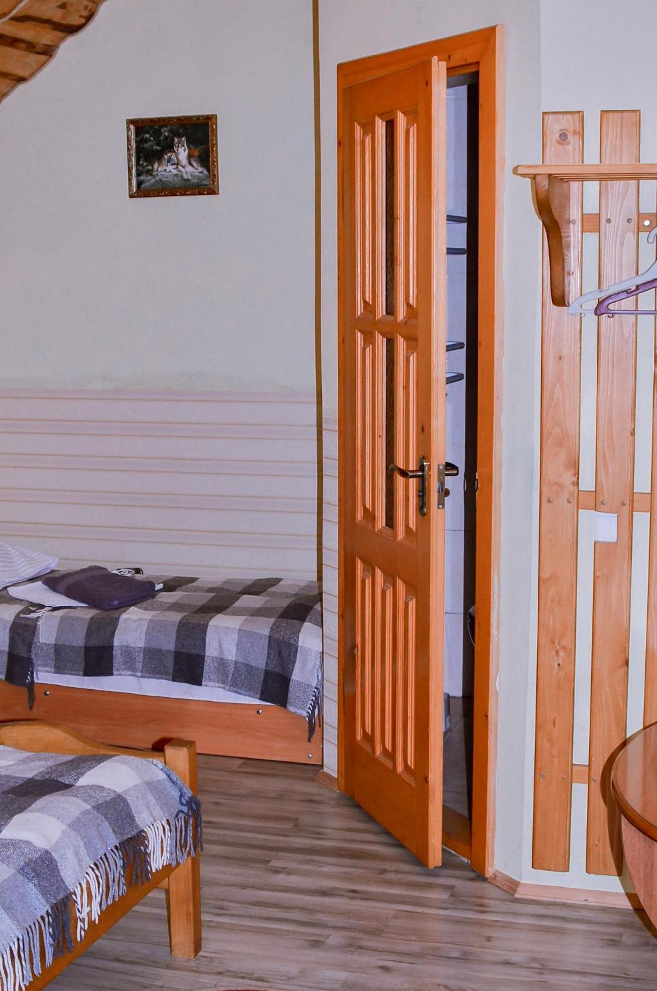 Guest House Mandrivnyi Rooms&Apartments Yasinya Luaran gambar