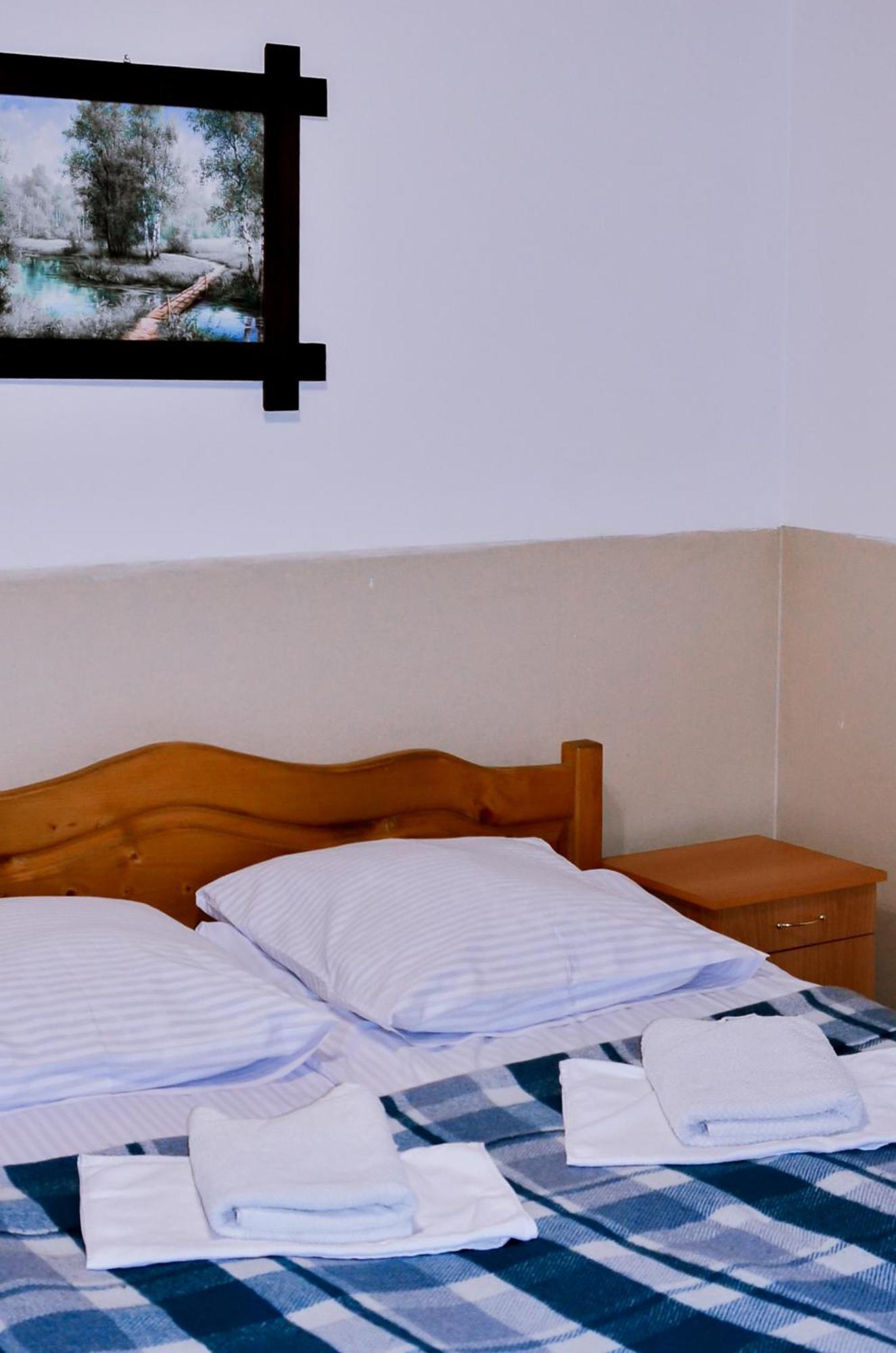 Guest House Mandrivnyi Rooms&Apartments Yasinya Luaran gambar